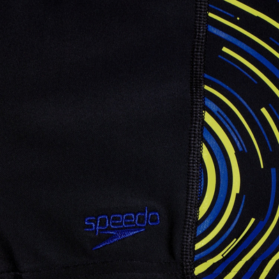 Rroba banje çunash Speedo Eco Plastisol Aqsh, EnduraFlex, kundër klorit, të zeza me dizajn blu edhe të verdhë