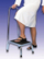Скала со парапет Sundo Step Stool, висина 22 cm, капацитет 120 kg, метална
