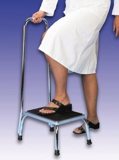 Скала со парапет Sundo Step Stool, висина 22 cm, капацитет 120 kg, метална
