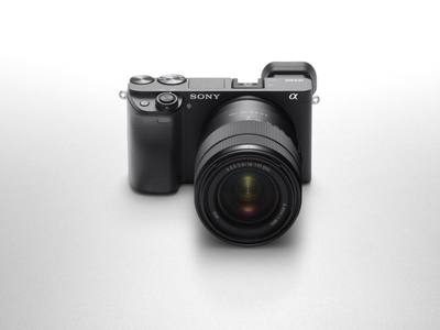 Kamerë mirrorless Sony Alpha A6400 kit, 24.2MP, 4K, objektiv 18-135mm F3.5-5.6, e zezë