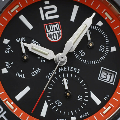 Orë dore Luminox Pacific Diver Chrono XS.3149
