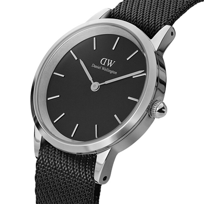 Orë burrash Daniel Wellington Iconic DW00100678, e zezë