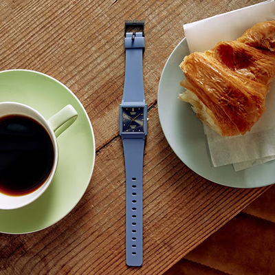Orë dore për femra Casio MQ-38UC-2A2ER, e kaltër