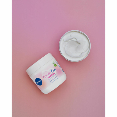 Krem për fytyrë i lehtë Nivea Family Care, 450 ml