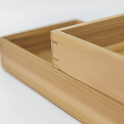 Kuti druri për rregullim SCANDINAVIAN HOME Hinoki Small, këndore, dru natyral