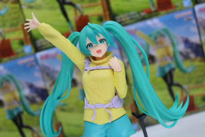Figurë aksion Banpresto Hatsune Miku Holiday Memories, 7.5\", 19 cm, shumëngjyrëshe