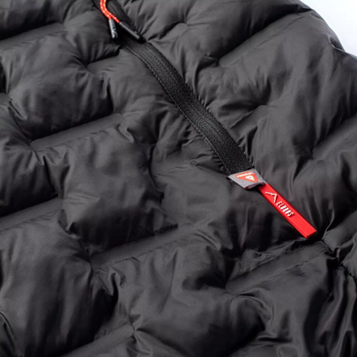 Jelek burrash Elbrus Mines Vest Primaloft, me kapuç që hiqet, izolim Primaloft Silver, ngjyrë e zezë