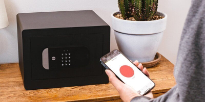 Kasafortë Yale Smart Home Safe YSS/250/EB1, mbyllje elektronike, për mur ose dysheme, e zezë