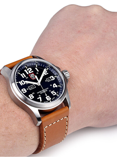 Orë dore Luminox Land XL.1924