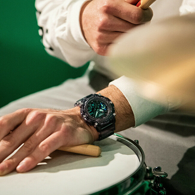 Orë dore për meshkuj Casio GA-2200SKL-8A, e hirtë