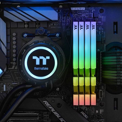 Memorie RAM Thermaltake Toughram RGB, 16GB, DDR4, 4600MHz, e zezë