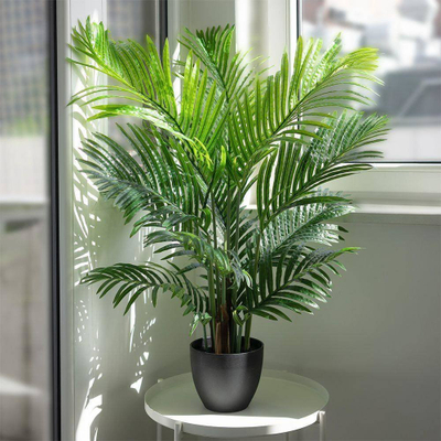 Bimë artificiale dekorative Vilde Areca Palm, 95 cm, me vazo, e zezë