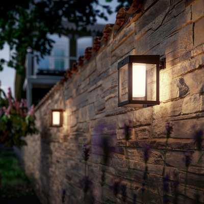 Dritë murale solare Philips Camill 1.4W, me sensor lëvizjeje, e zezë