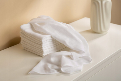 Pelena tekstile Sensillo Tetra LUX Comfort 70x80, paketim 10 copë, të bardha
