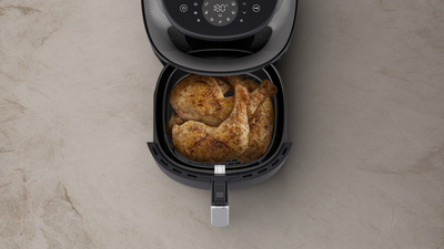 Fritezë me ajër Philips Series 3000 NA332-00, 6.2L, dritare xhami, e zezë