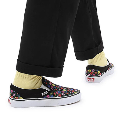 Atlete për femra Vans Classic Slip-Ons, të zeza/shumëngjyrëshe