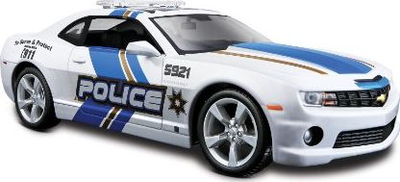 Модел автомобил полиција Maisto Chevrolet Camaro RS 2010, размер 1:24, бел