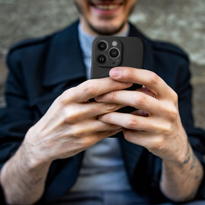 Силиконска маска за телефон MagSafe, за iPhone 16 Pro Max, мат, црна