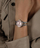 Orë për femra GUESS Fawn GW0686L4, e argjendtë/artë