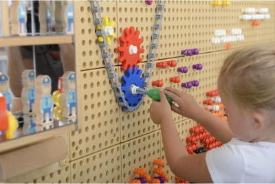 Set veglash lodër Masterkidz Tool Set With Drill, 8 elemente, për panel STEM, shumëngjyrësh