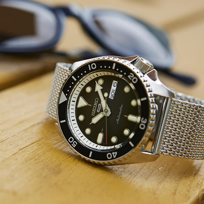 Orë dore Seiko 5 Sports Automatic SRPD73K1
