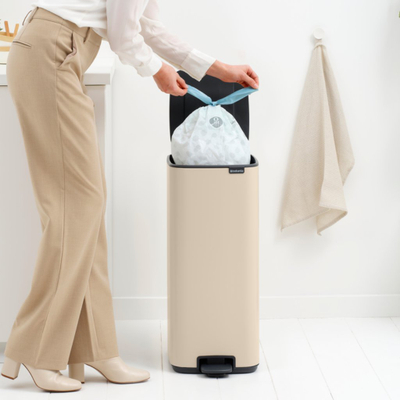 Kosh plehrash Brabantia Pedal Bin, 30L, ngjyrë bezhë e butë