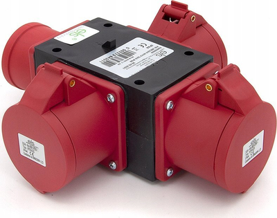 Трифазен адаптер Triple Splitter P003W, 32A 5P 400V, IP44, во црвена и црна боја