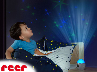 Dritë nate Reer MyMagicStarlight 52050, projektor yjesh, muzikë dhe timer, e bardhë gri