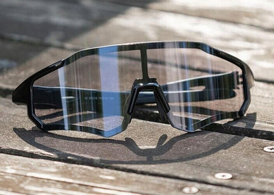 Syze çiklizmi Rockbros 10181 me lente fotokromike UV400, unisex, të zeza