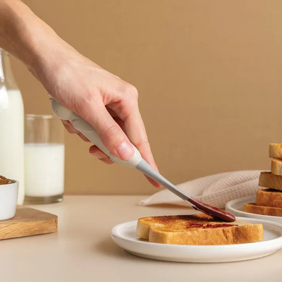 Spatulë silikoni OTOTO Jar Scraper, pa BPA, dorezë mace, gri