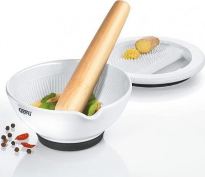 Set havan porcelani GEFU SURI 35340, me shtypëse druri, me rende xhenxhefili, i bardhë