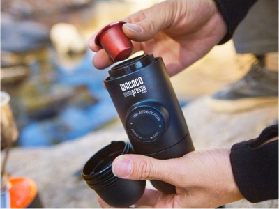 Портабилен апарат за кафе со капсули Wacaco Minipresso, 45 ml, без струја, црн