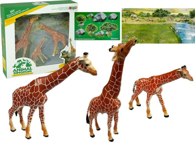 Set figura LeanToys Giraffe Family 5383, familje gjirafash, sfond Afrikë, shumëngjyrëshe