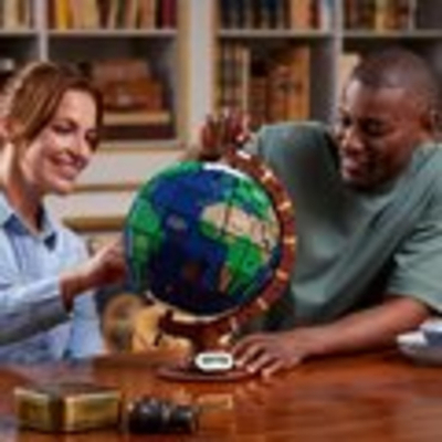 Set LEGO Ideas 21332 Globe, 2585 pjesë