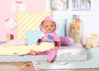 Aksesor kukulle Zapf BABY born Kindergarten One Piece + Badges, 36 cm, rozë