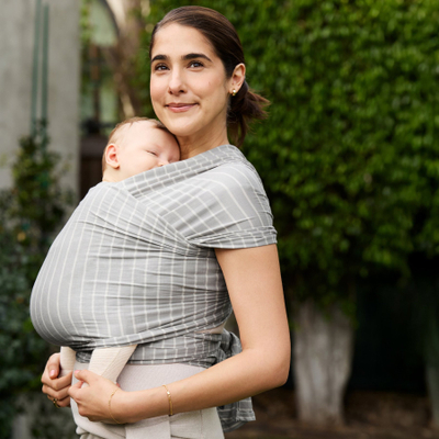 Marame mbajtëse bebe Ergobaby Aura, material i lehtë, elastike, gri me vija