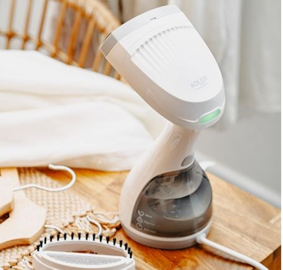 Hekur me avull vertikal Adler AD 5042, 1500W, depozitë 280ml, i bardhë
