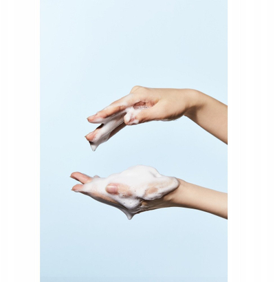 Pastrues fytyre me shkumë Debenhams 8 Hyaluronic Acid, për lagështi, 150ml