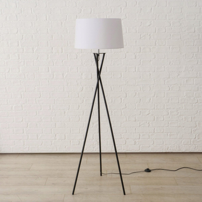 Llambë dyshemeje Boltze NOVO, tripod metalik, 158 cm, e bardhë e zezë