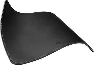 Mousepad Spigen Desk Pad lëkurë sintetike, bazë gome kundër rrëshqitjes, ngjyrë e zezë