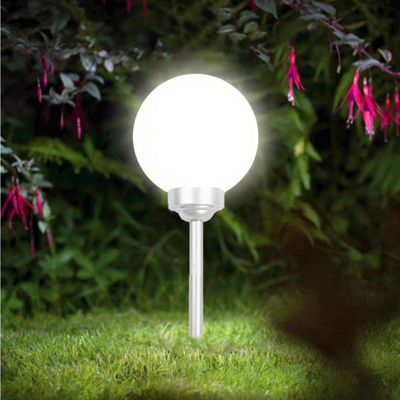 Llambë dielli për kopsht Saska Garden Milky Globe, 20cm, 4 LED, e bardhë