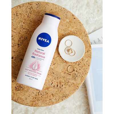 Losion Nivea Natural Radiance, 400 ml