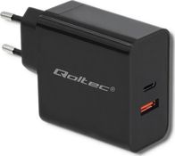 Karikues muri Qoltec 51716, USB A USB C, 63W, i zi