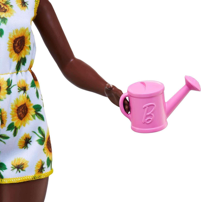 Kukull Barbie Mattel Gardening Playset, set kopshti me aksesorë, për kalamaj 3+ vjeç, shumëngjyrëshe