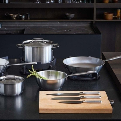 Tigan pjekjeje Fiskars All Steel, 26cm, çelik inox, shtresë jo ngjitëse, argjent