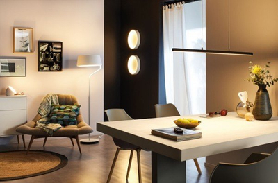 Lampë dyshemeje LED Ebern Designs Helton, 148 cm, dritë e bardhë e ngrohtë, e bardhë
