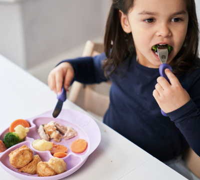 Pjatë silikoni për fëmijë Nanas Manners, me vakum, 3 ndarje, lejla