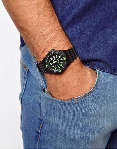 Orë dore Casio Sport MRW-200H-3B