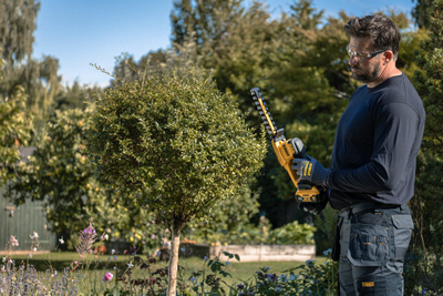 Gërshërët për gardh të gjelbër DeWalt DCMHT520N, 18V, 20cm, pa bateri