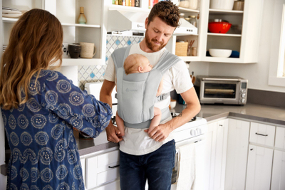 Nosilje për bebe Ergobaby Embrace Soft Air Mesh, rrjetë e ajrosur, 3.2-11.3kg, gri e hapur